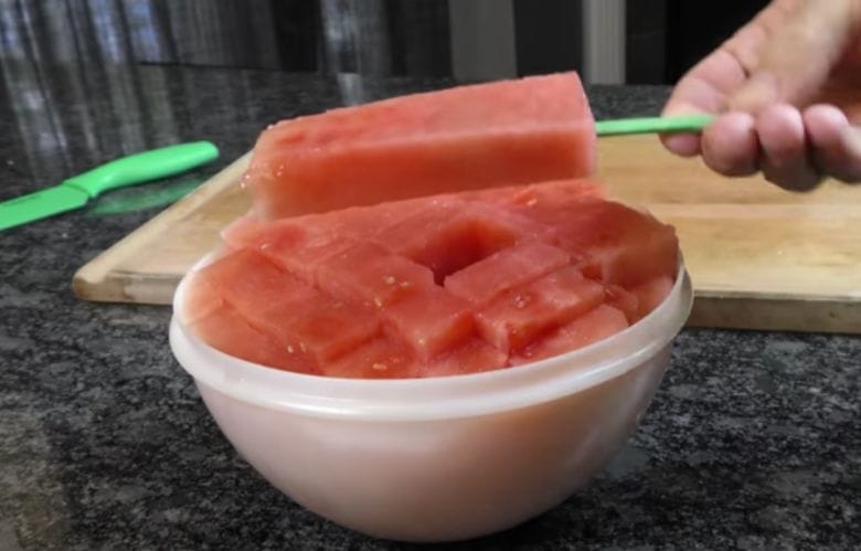 Praktisch und erfrischend: Wassermelone am Stiel!