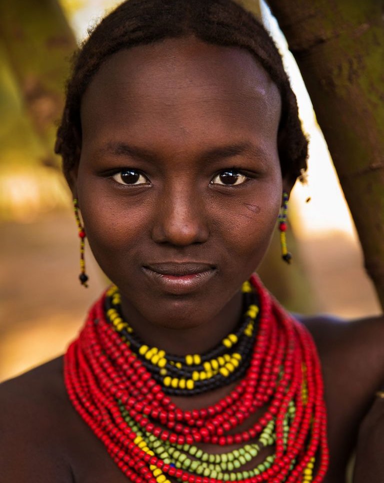30 beautiful women from around the world