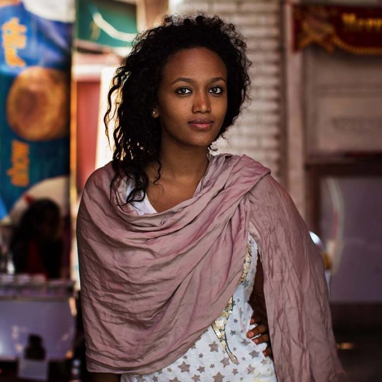 30 beautiful women from around the world