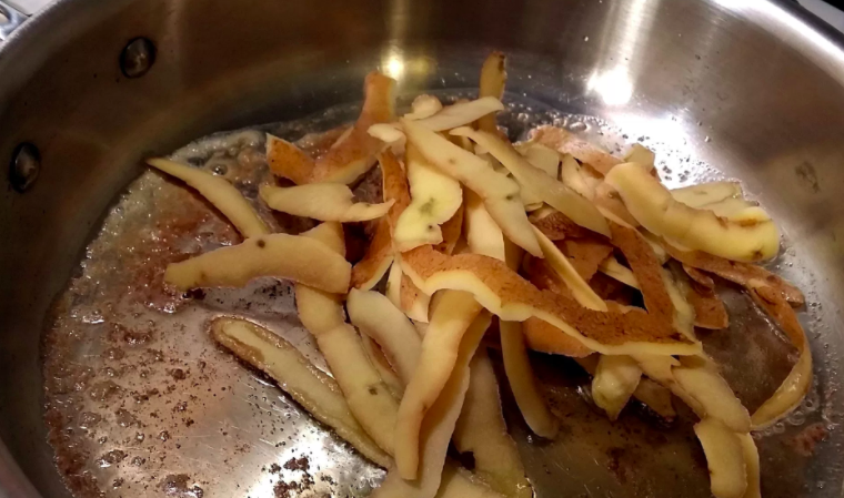 Schmeißt du Kartoffelschalen immer weg? Mach doch lieber was Leckeres draus