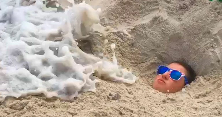Die 27 lustigsten Strandbilder (von denen einige zu weit gehen...)