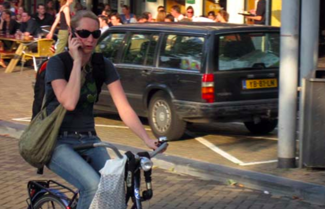 Appen auf dem Fahrrad wird verboten; Handys spielen bei 20% der Verkehrsunglücke eine Rolle