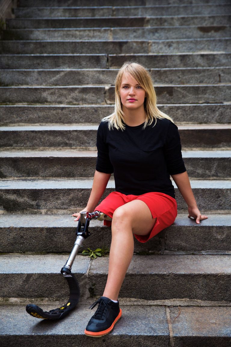 30 beautiful women from around the world