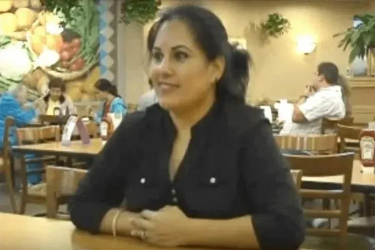 Waitress Serves Grumpy Old Man For 7 Years, Then Receives A Gift After He Passes Away