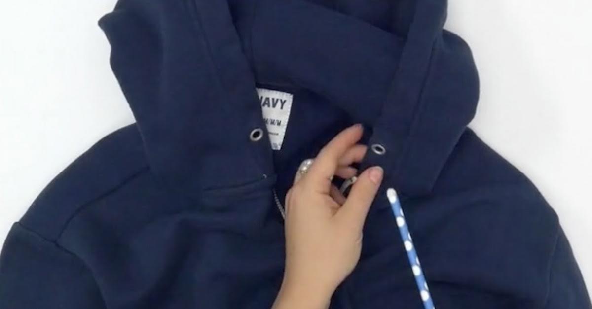Super nervig, das Band aus der Kapuze vom Pulli ist herausgegangen.. Mit diesem Trick bekommst du es direkt wieder hinein!