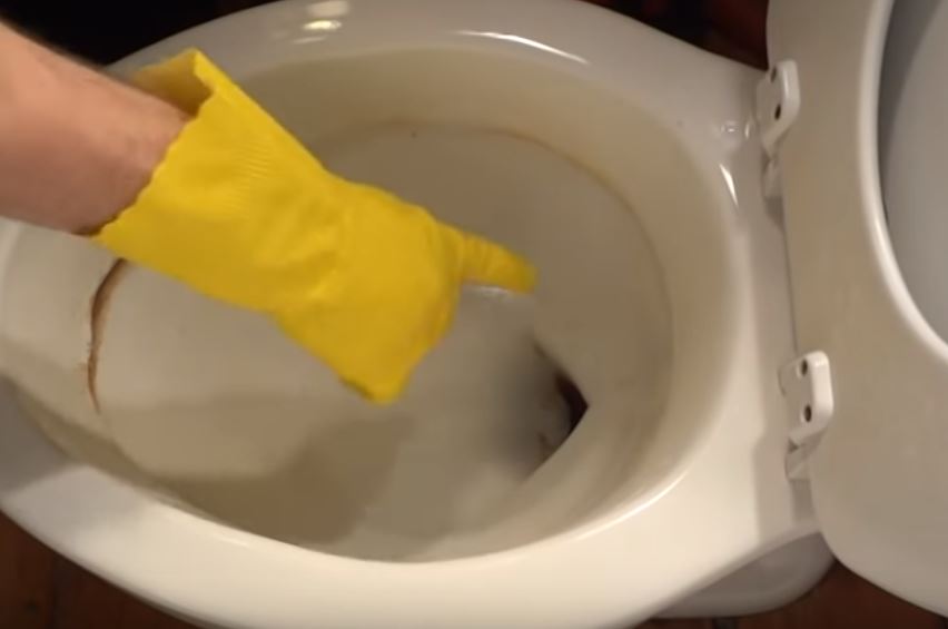 Mit diesem einfachen Trick hast du ein WC das immer gut riecht und sauber bleibt.