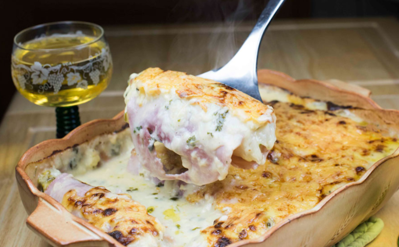 Das wohl leckerste cremige Chicorée-Schinken-Käse-Gratin.