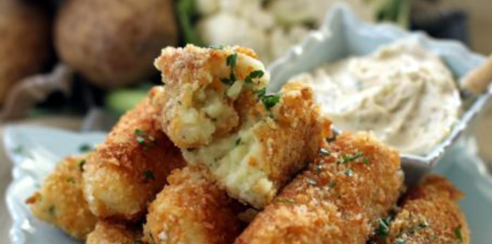 Rezept: krosse, cremige Blumenkohl Kroketten.