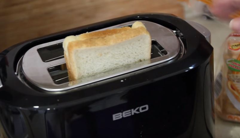 Warum du zwei Toastbrotscheiben gleichzeitig toasten solltest