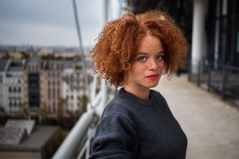30 beautiful women from around the world