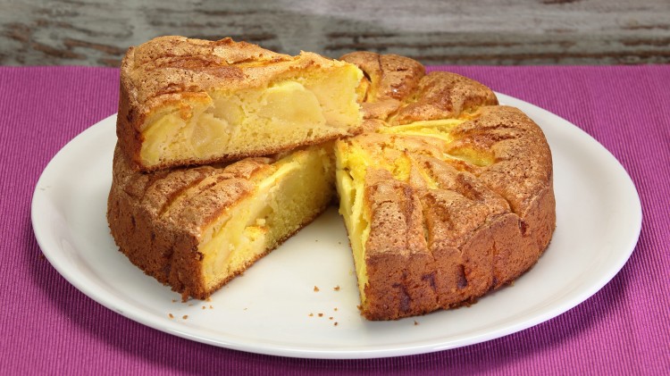 Dieser beschwipste italienische Apfelkuchen bringt das Kaffeekränzchen in Schwung!
