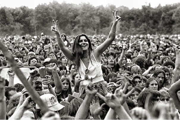 21 Unglaubliche Woodstock-Fotos, die das Gefühl vermitteln, selbst da gewesen zu sein