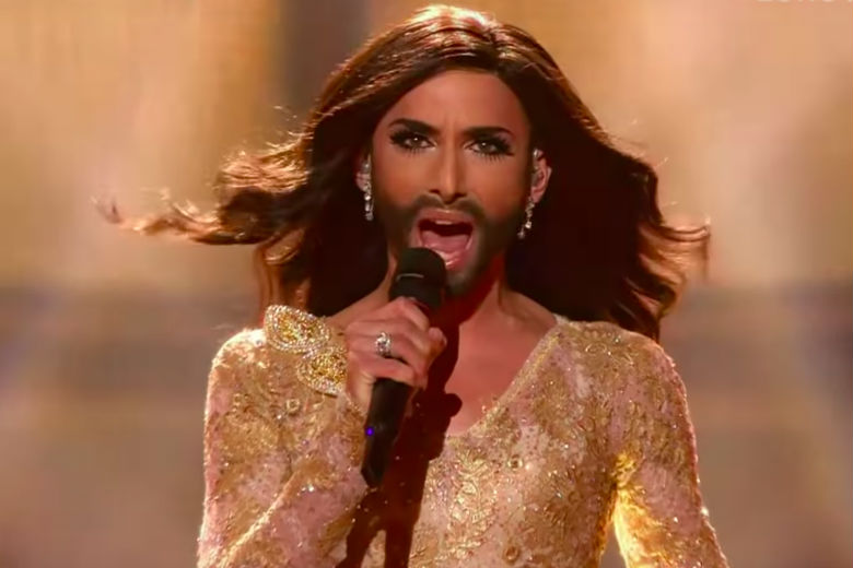 Conchita Wurst ist kaum wieder zuerkennen mit kurzem weißen Haar (und Bart!)