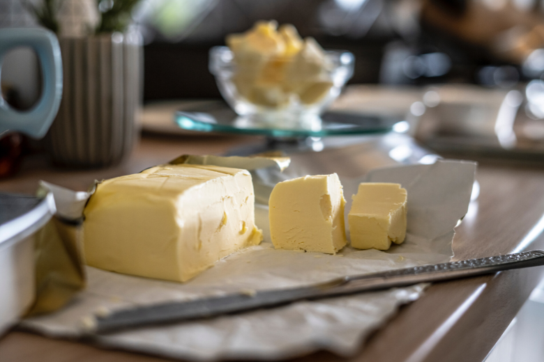Wie man Butter schnell weich bekommt, ohne sie zu schmelzen