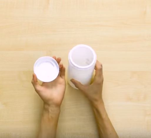 Deine Plastiktüten fliegen durch die Gegend? Nie wieder Tüten Chaos mit dieser genialen Verstau-Falt-Technik