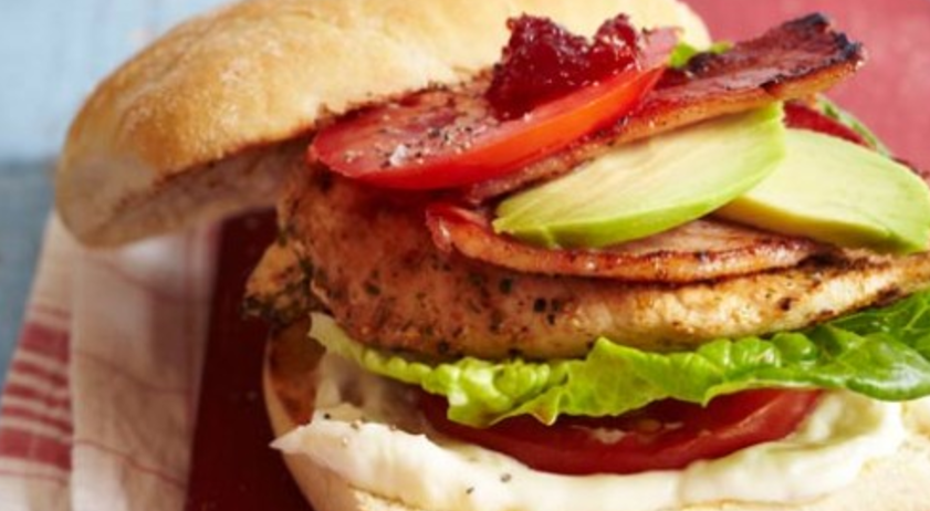 Dieser super leckere amerikanische Hühnchenburger schmeckt WIRKLICH lecker!