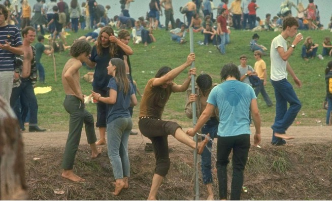 21 Unglaubliche Woodstock-Fotos, die das Gefühl vermitteln, selbst da gewesen zu sein