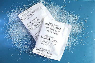 Silica Gel Päckchen nicht einfach wegschmeißen! In diesen 6 Situationen ist es Gold wert.