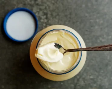 Mayonnaise: Der unerwartete Held für Ihre Holzmöbel-Probleme