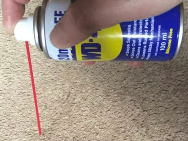 40 großartige WD-40-Hacks, die Sie rund um das Haus verwenden können
