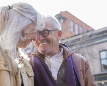 Süßer beim zweiten Mal: Freche und clevere Dating-Tipps für die über 50-Jährigen