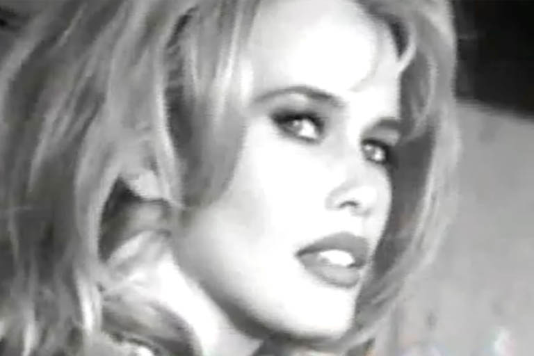 So sieht Supermodel Claudia Schiffer neulich aus