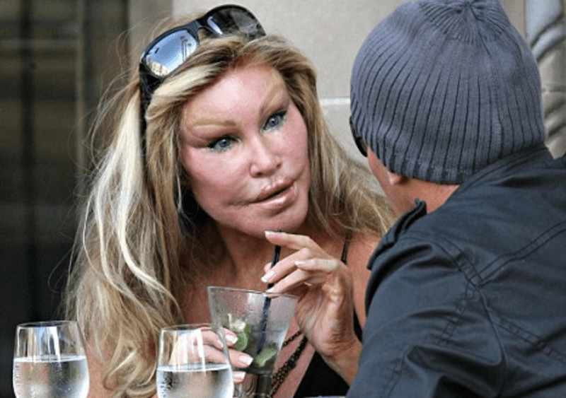 So sah Jocelyn „Catwoman“ Wildenstein vor den ganzen Schönheits-OPs aus! Erkennst du sie wieder?