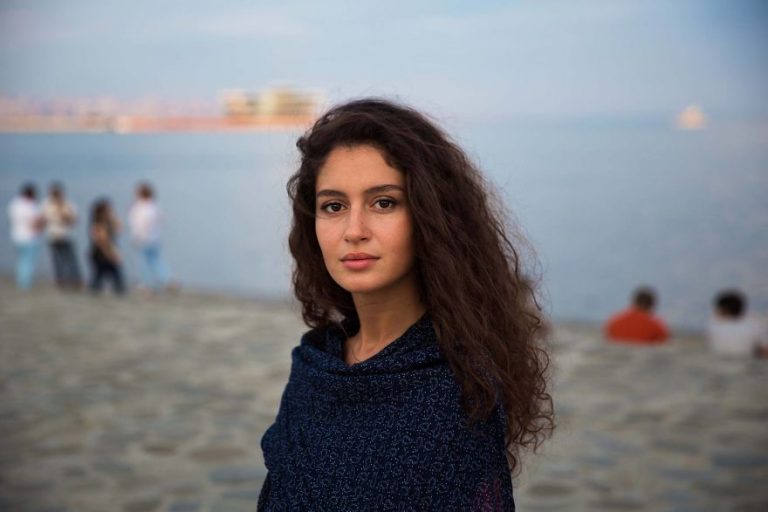 30 beautiful women from around the world