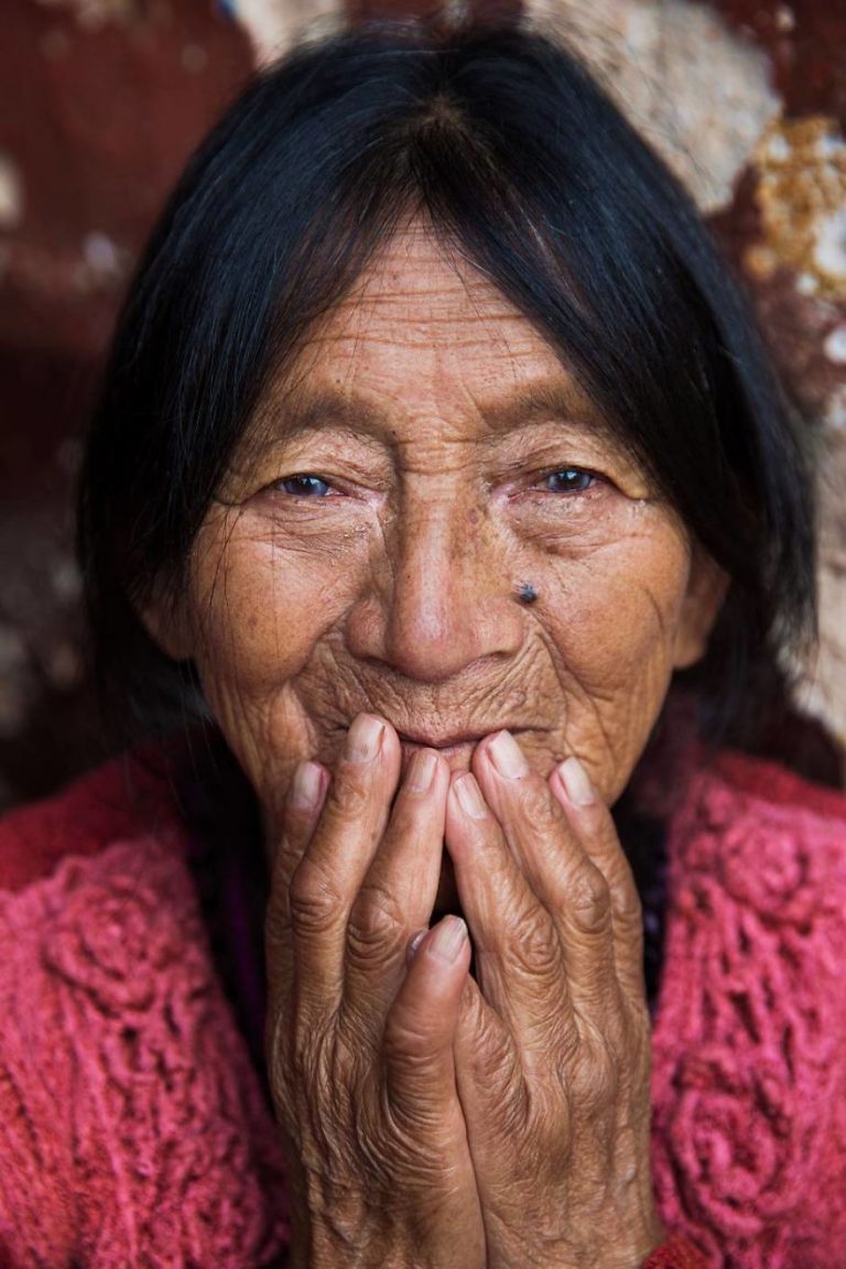 30 beautiful women from around the world