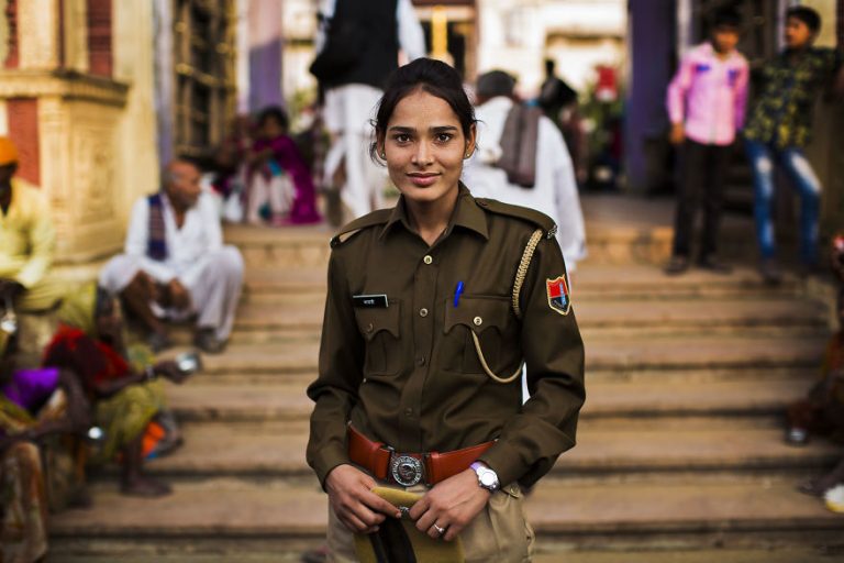 30 beautiful women from around the world