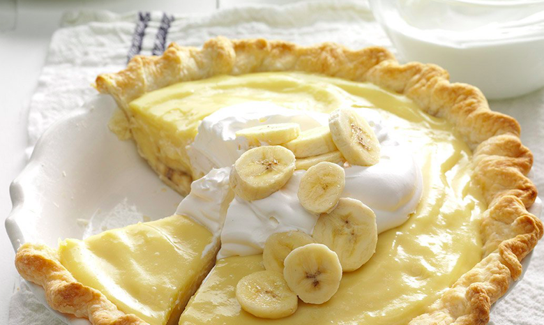 Diese sanfte, cremige Bananentorte ist im Handumdrehen fertig. Du wirst nichts anderes mehr backen wollen!