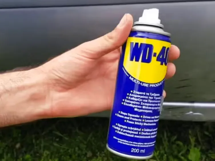40 großartige WD-40-Hacks, die Sie rund um das Haus verwenden können