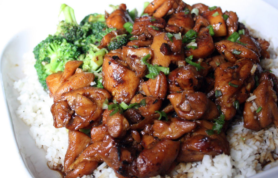 Rezeptidee fürs Abendessen gefällig? Dieses Mongolische Hühnchen ist genau das Richtige!