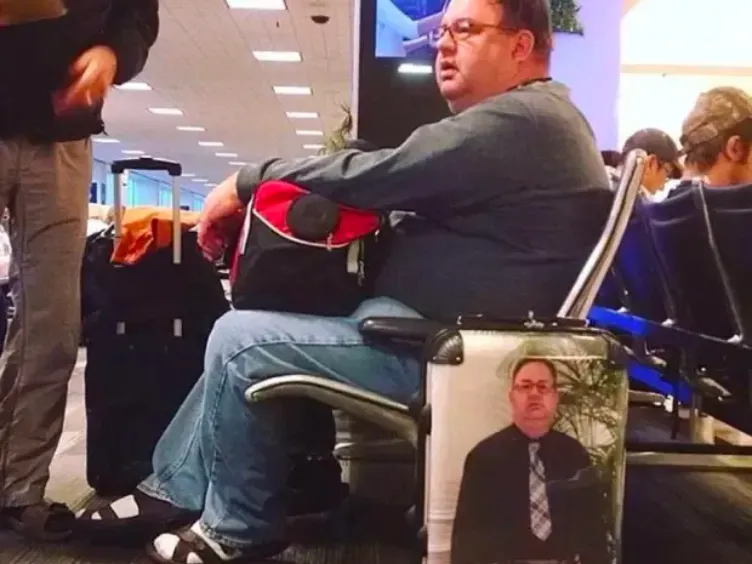 Momentos selvagens no aeroporto capturados pela câmera!