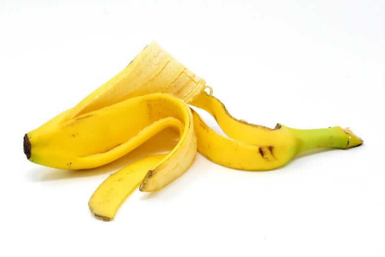 É por isso que você deve colocar uma casca de banana no seu braço