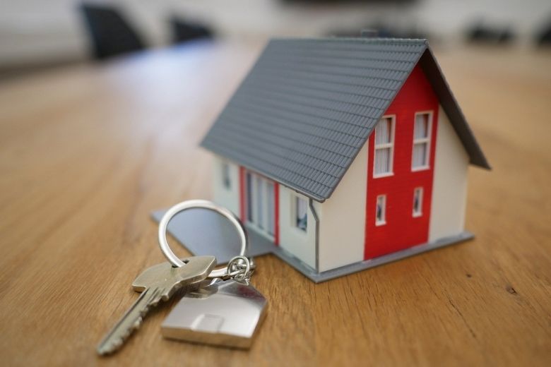 A couple hid a big secret behind this garage door – until authorities found out about their plan
