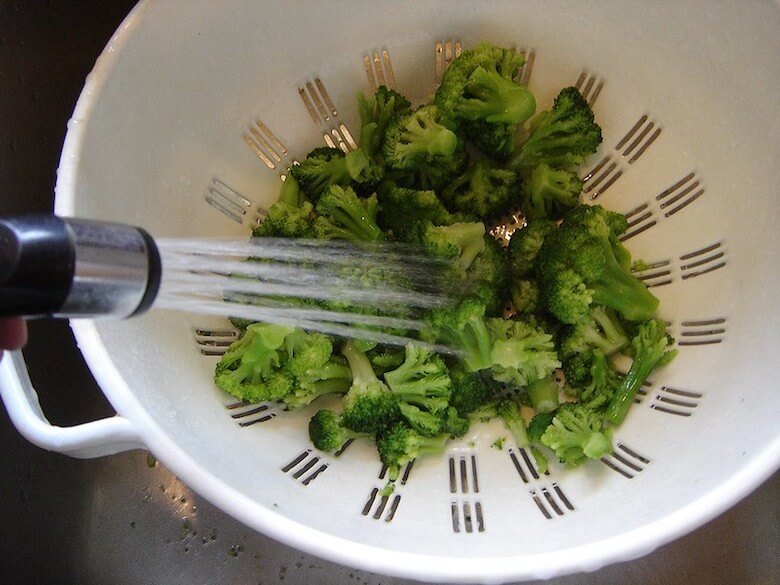 Você nunca deve enxaguar este vegetal antes de prepará-lo!