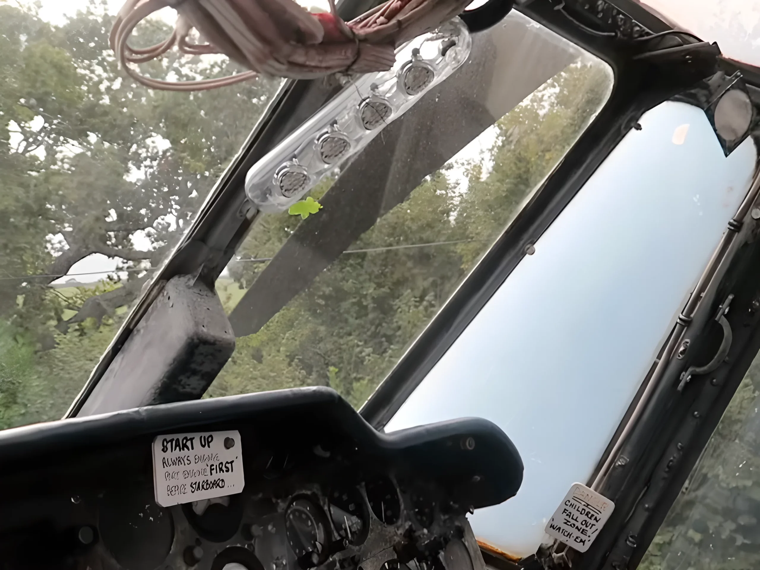 Dit gezin woont in een helikopter! Bekijk de adembenemende verbouwing van hun huis vanuit de lucht!