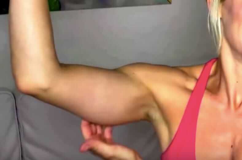 Você tem asas de morcego também? Este exercício de 3 minutos realmente ajuda a se livrar delas