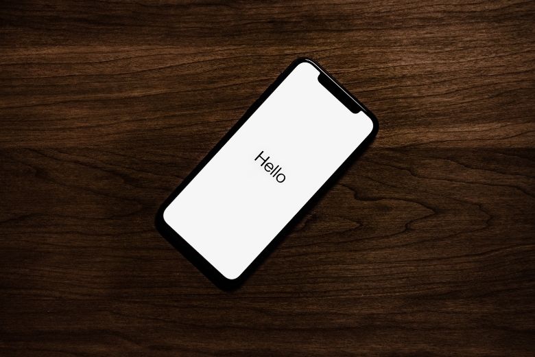 Aha! Dít is dus waar de 'i' in iPhone voor staat