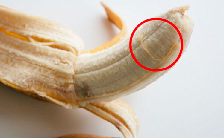 Aquelas cordinhas irritantes nas bananas? Eles têm um nome e um propósito!