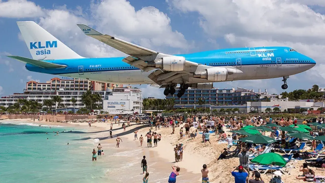Você é corajoso o suficiente? Confira os 25 aeroportos aterrorizantes que os pilotos rezam para evitar!