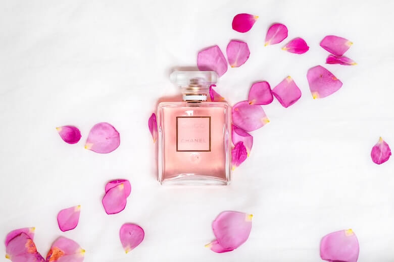 É por isso que seu perfume diz mais sobre sua personalidade do que você pensa