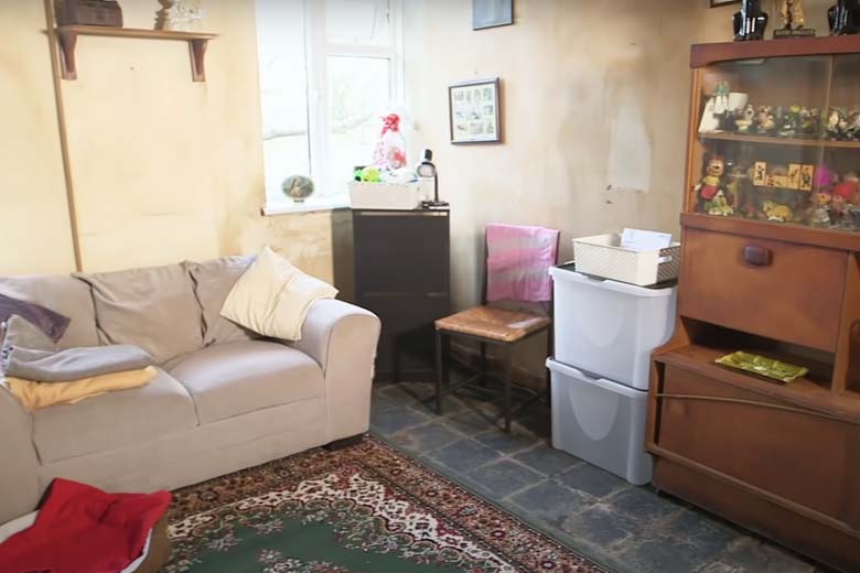 Schoonmakers pakken huis aan dat 9 jaar verwaarloosd werd, je herkent het niet meer terug!