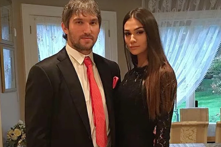 15 homens famosos cujas esposas são absolutamente de tirar o fôlego