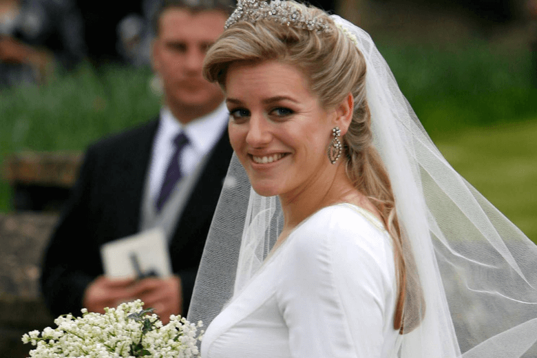 Perché nessuno sa dell'esistenza di Laura, la sorella del principe Harry e William?