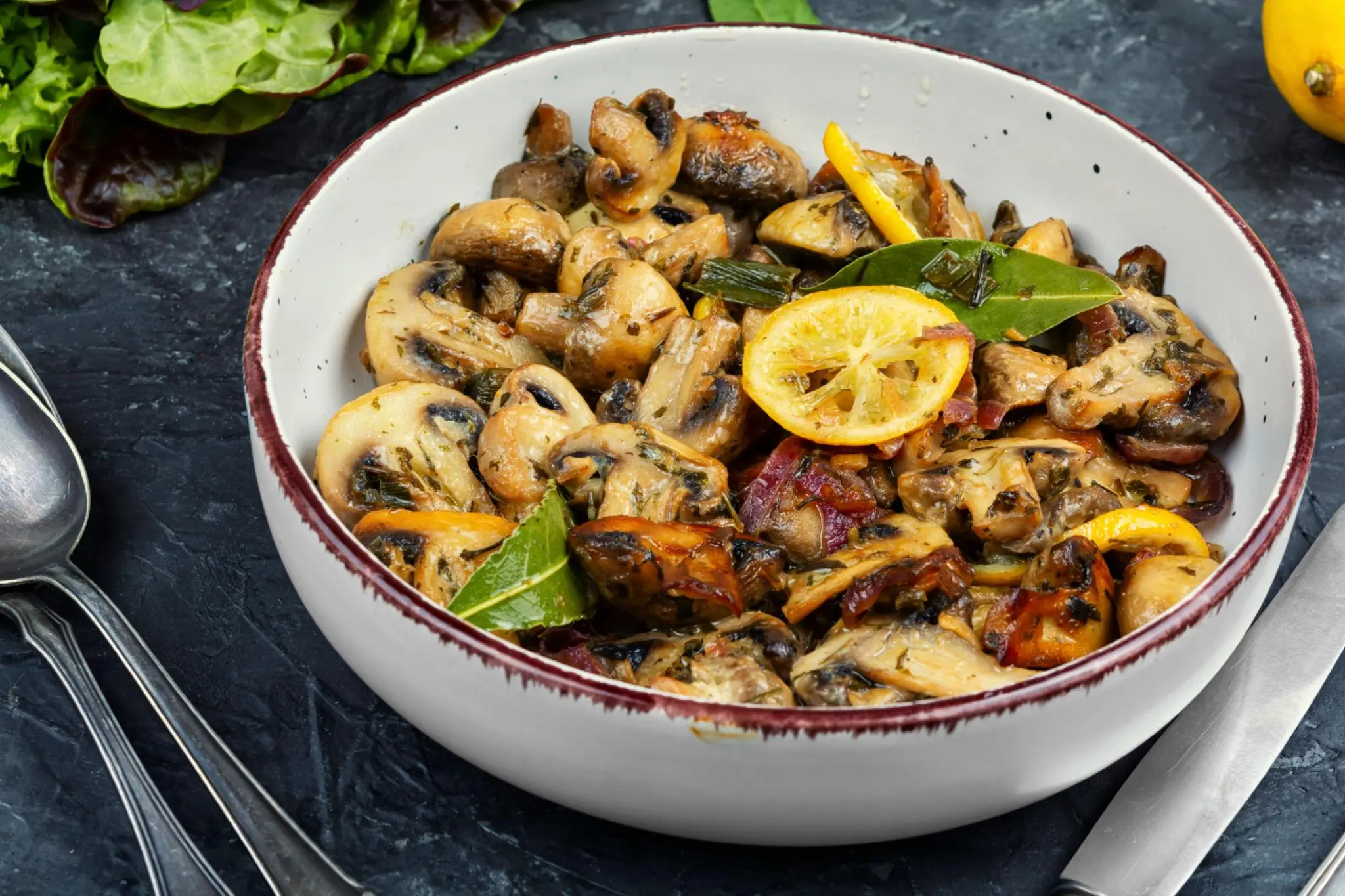 Mangiare funghi ogni giorno: fa bene o fa male?