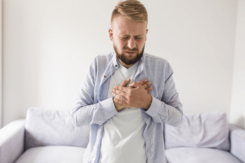 Affrontare il bruciore di stomaco: come prevenire il reflusso acido