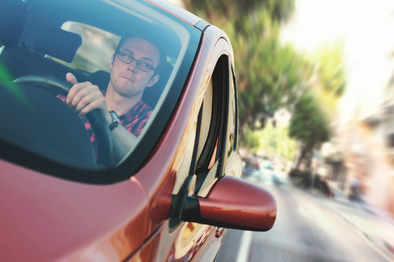 Dít is waarom we zo snel kwaad worden in de auto…Herkenbaar?