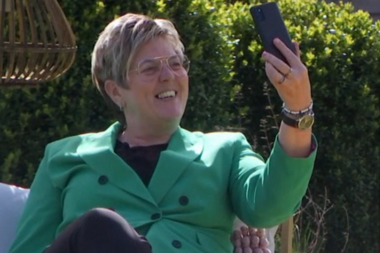 Kijkers verbaast over bizar videogesprek in Lang Leve de Liefde